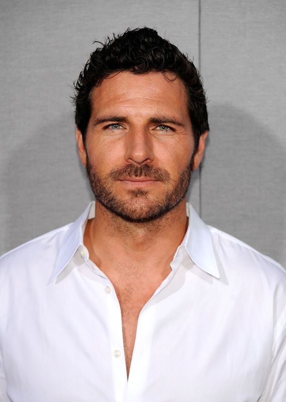 Ed Quinn Biography, Movie Highlights and Photos AllMovie
